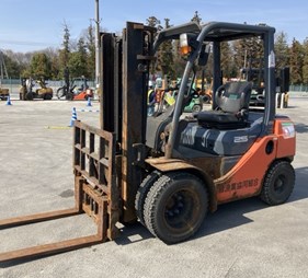 XE NÂNG DẦU 2,5 TẤN TOYOTA 02-8FDL25 73652