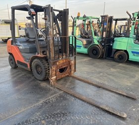 XE NÂNG DẦU 2,5 TẤN TOYOTA 02-8FDL25  A8FDL25-72444