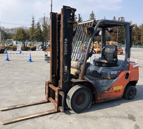 XE NÂNG DẦU 2,5 TẤN TOYOTA 02-8FD25 70866