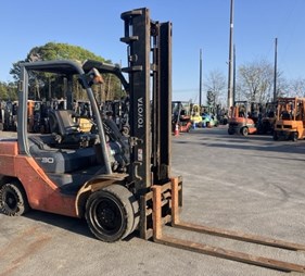 XE NÂNG DẦU 3 TẤN TOYOTA 02-8FD30 A8FDJ35-62960