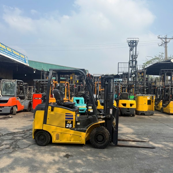 Xe nâng Bắc Trung Nam chuyên cung cấp xe nâng điện Komatsu cũ nhập khẩu Nhật Bản