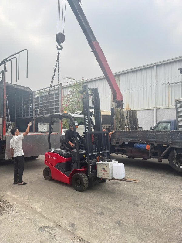 Kho xe nâng điện cũ Nhật Bãi tại Xe nâng Bắc Trung Nam