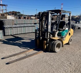 XE NÂNG DẦU 2.5 TẤN KOMATSU FD25T-16 711338