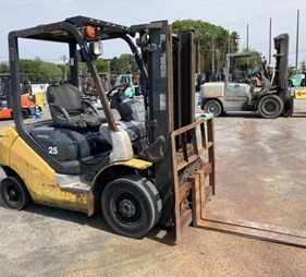XE NÂNG DẦU 2,5 TẤN KOMATSU FD25T-17 314944