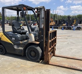 XE NÂNG DẦU 2,5 TẤN KOMATSU FD25T-17 328440