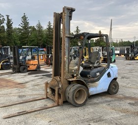 XE NÂNG DẦU 2,5 TẤN KOMATSU FD25C-17 314743