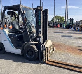 XE NÂNG DẦU 2,5 TẤN Unicarriers  FD25T5M F201-04669