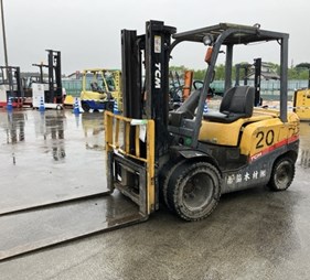 XE NÂNG DẦU 2,5 TẤN TCM FD25C3 2N401871