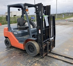 XE NÂNG DẦU 2,5 TẤN TOYOTA 02-8FDL25 A8FDL25-72789