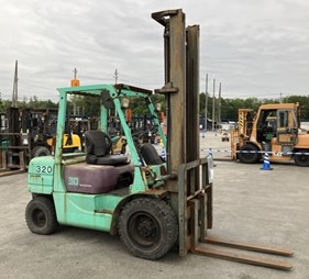 XE NÂNG DẦU 3 TẤN MITSUBISHI FD30 F14C-35126