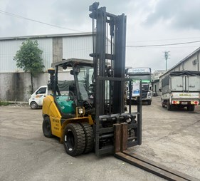 XE NÂNG DẦU 4 TẤN KOMATSU FD40T-10 M250-135185