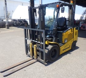 XE NÂNG ĐIỆN 3 TẤN KOMATSU FE30-1 310365