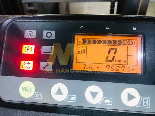 Nhận diện hình dáng đèn báo lỗi trên xe nâng khi vận hành
