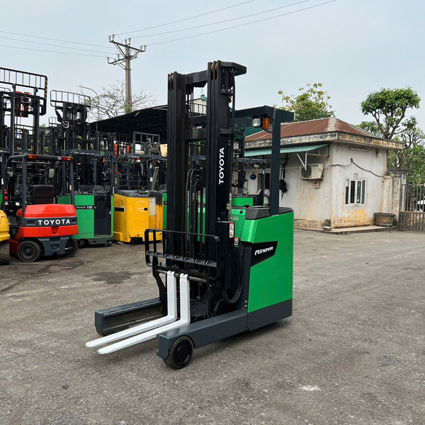 Kho giấy thành phẩm đòi hỏi thiết bị nâng hạ sạch sẽ tuyệt đối