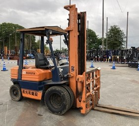XE NÂNG DẦU 2,3 TẤN TOYOTA 5FD23 5FD25-18538
