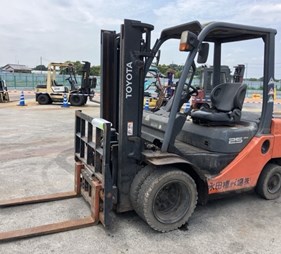 XE NÂNG DẦU 2,5 TẤN TOYOTA 50-8FD25 35843