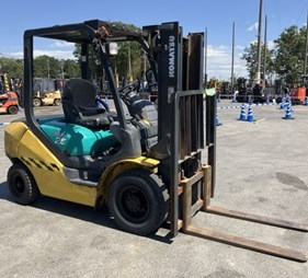 XE NÂNG DẦU 2.5 TẤN KOMATSU FD25T-16 710108
