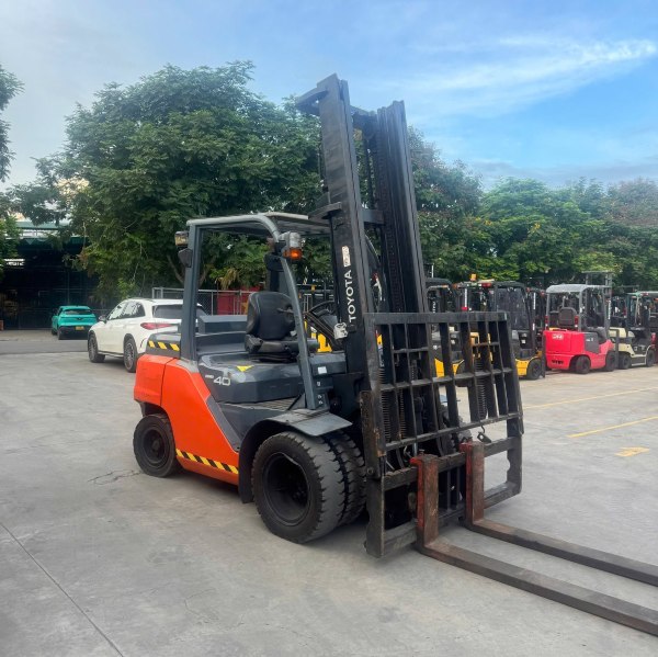 Dịch vụ mua bán xe nâng cũ uy tín toàn quốc tại bãi XE NÂNG BẮC TRUNG NAM