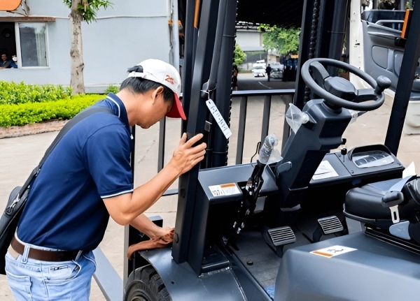 Xe nâng không được bảo dưỡng định kỳ dễ phát sinh sự cố