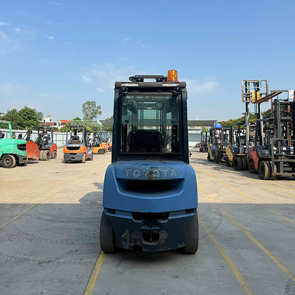 Tìm hiểu đăng kiểm xe nâng là gì và vai trò trong việc đảm bảo an toàn khi vận hành thiết bị