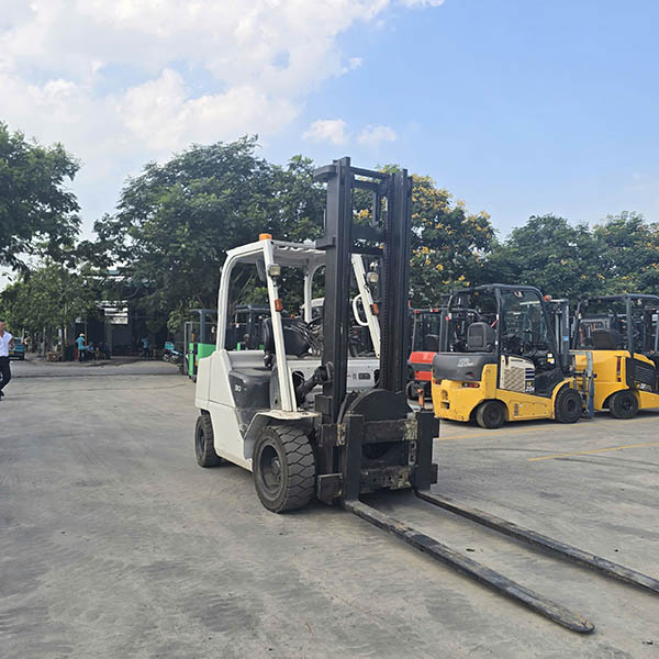 Hướng dẫn chuẩn bị hồ sơ đăng kiểm xe nâng nhập khẩu theo quy định hiện hành