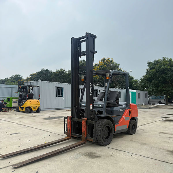 Các lý do phổ biến khiến xe nâng bị ngập nước trong quá trình sử dụng và bảo quản