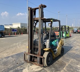 XE NÂNG DẦU 2.5 TẤN KOMATSU FD25T-15 578885