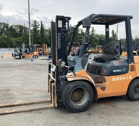 XE NÂNG DẦU 2,5 TẤN TOYOTA 7FD25 10615
