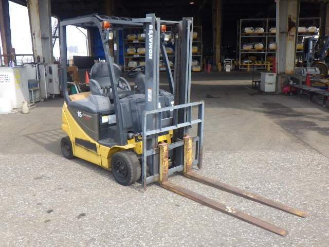 XE NÂNG ĐIỆN 1.5 TẤN KOMATSU FB15-12 845675