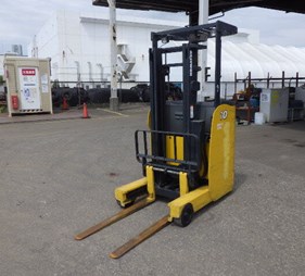 XE NÂNG ĐIỆN 1TẤN KOMATSU FB10RS-15 158942