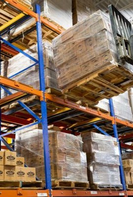 Chiều cao nâng của xe nâng tối đa bao nhiêu mét?