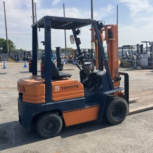 Xe nâng dầu Toyota 5FD15 phù hợp nhiều môi trường vận chuyển hàng hóa