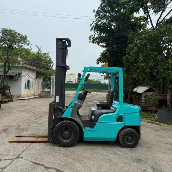 Xe nâng dầu 2 tấn Mitsubishi FD20 04525 nhập khẩu nguyên chiếc