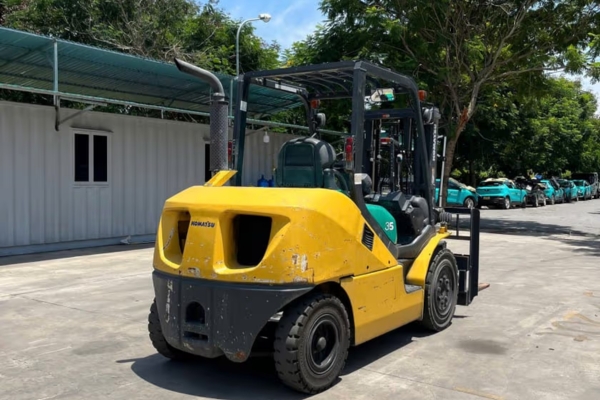 Xe nâng dầu 3.5 tấn nhập khẩu nguyên chiếc từ Nhật Bản