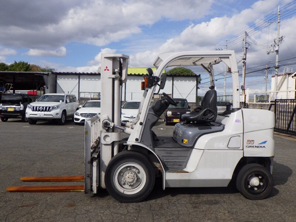 Hình ảnh xe nâng dầu 3.5 tấn Mitsubishi