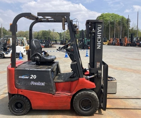 Xe nâng điện ngồi lái 2 tấn Nichiyu vận hành bền bỉ, tiết kiệm điện