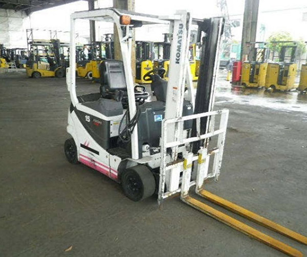 Xe nâng điện đã qua sử dụng của hãng Komatsu