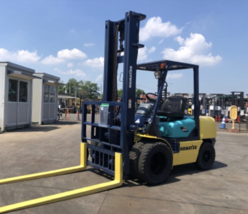 Xe nâng dầu Komatsu FD30-14 động cơ diesel bền bỉ