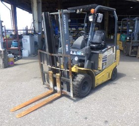 XE NÂNG ĐIỆN 2,5 TẤN KOMATSU FE25-1 301853