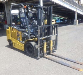 XE NÂNG ĐIỆN 3 TẤN KOMATSU FE30-1 308240